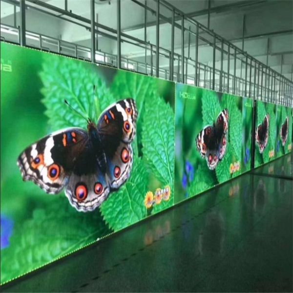 P1.904 ultra-clear and small spacing LED display