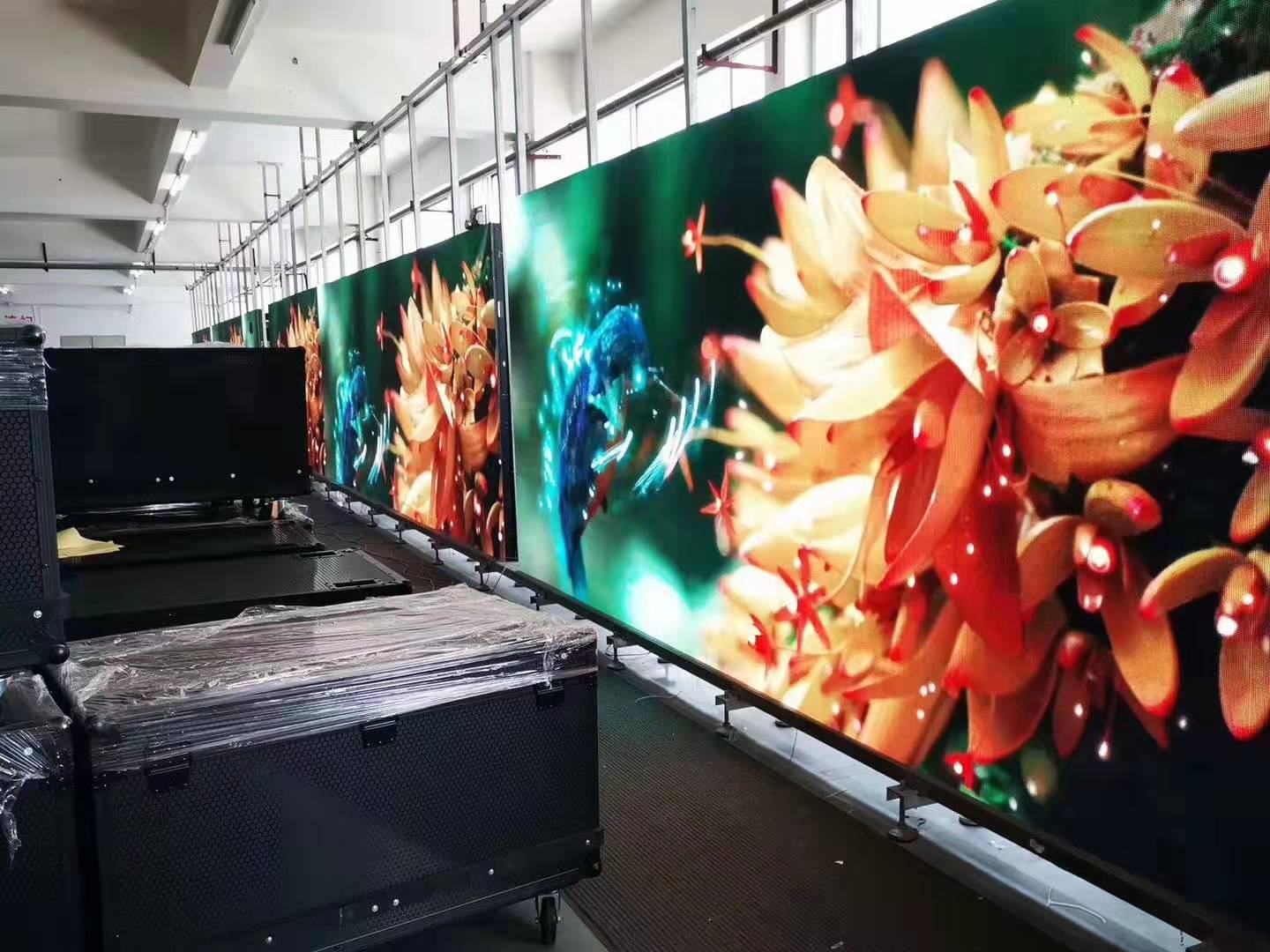 honghe adds another wonderful 220 square meters, 500mm x 500mm indoor p2.976 led stage rental screen, which will be delivered to Nigeria soon after aging