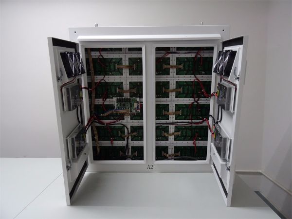 Outdoor P8 Full-color Display Screen